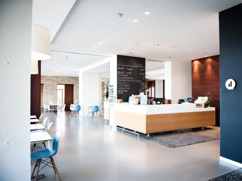 Hotel Daniel - Smart Lifestyle Near Centre 4*